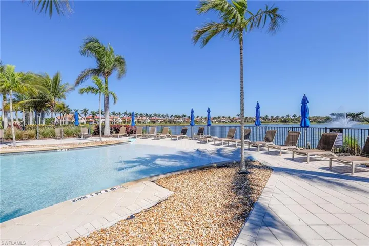 1379  Artesia E DR, Naples, FL 34113