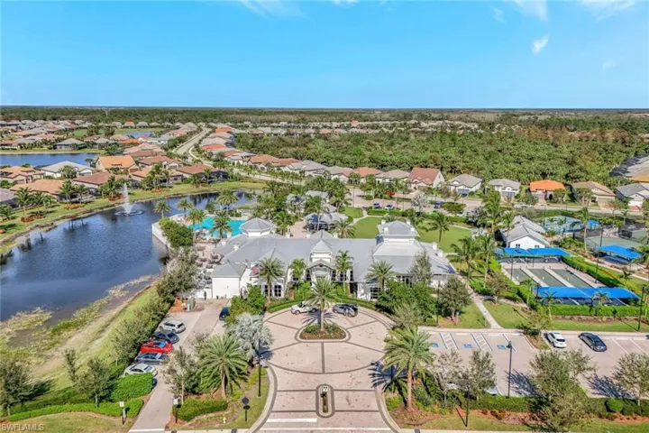 9372  Night Heron  LN, Naples, FL 34120