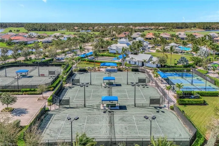 9372  Night Heron  LN, Naples, FL 34120