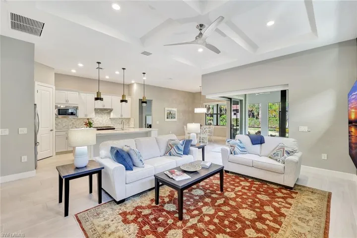 9372  Night Heron  LN, Naples, FL 34120