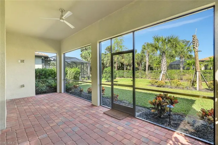 9372  Night Heron  LN, Naples, FL 34120