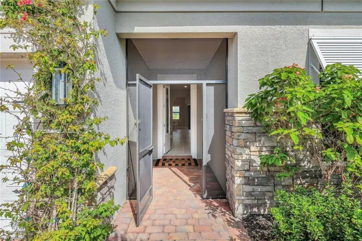 9372  Night Heron  LN, Naples, FL 34120