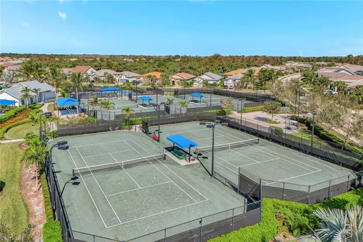 9372  Night Heron  LN, Naples, FL 34120