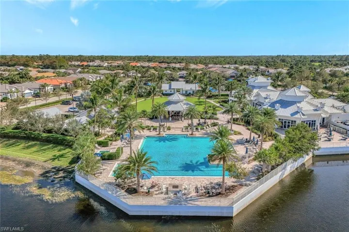 9372  Night Heron  LN, Naples, FL 34120