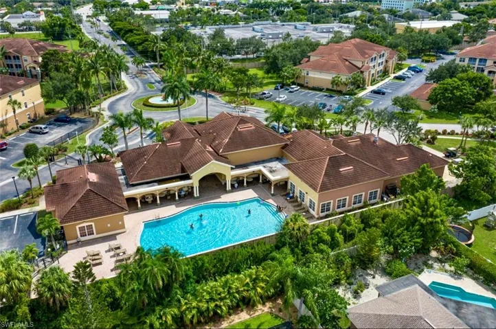 Bird's eye view of a pool area