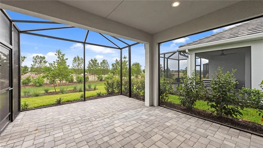 4640  Sky Sail  DR, Naples, FL 34120