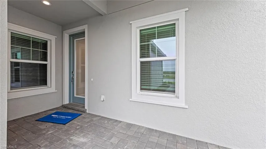 4640  Sky Sail  DR, Naples, FL 34120