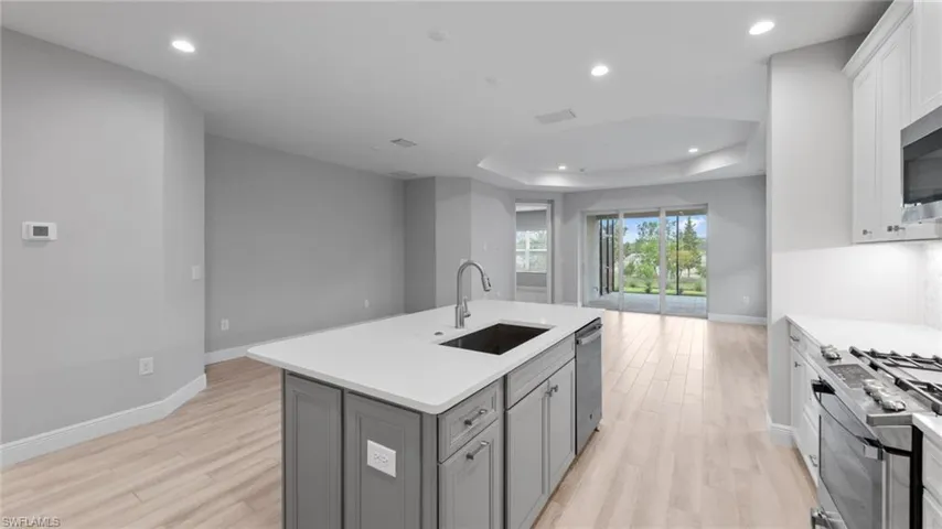 4640  Sky Sail  DR, Naples, FL 34120