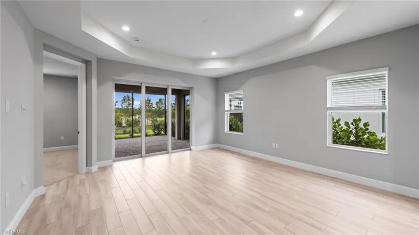 4640  Sky Sail  DR, Naples, FL 34120