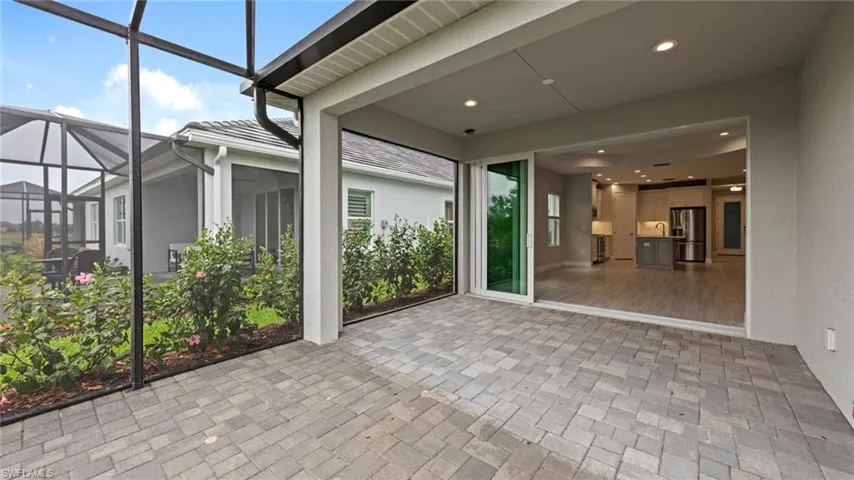 4640  Sky Sail  DR, Naples, FL 34120