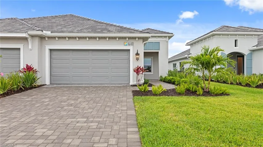 4640  Sky Sail  DR, Naples, FL 34120