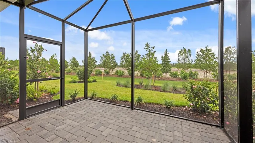 4640  Sky Sail  DR, Naples, FL 34120