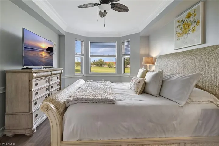 2700  Cypress Trace  CIR, Naples, FL 34119