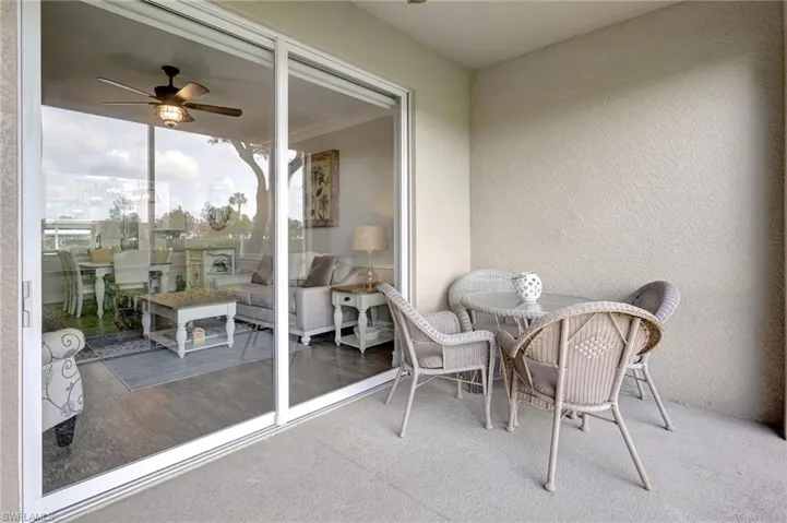 2700  Cypress Trace  CIR, Naples, FL 34119