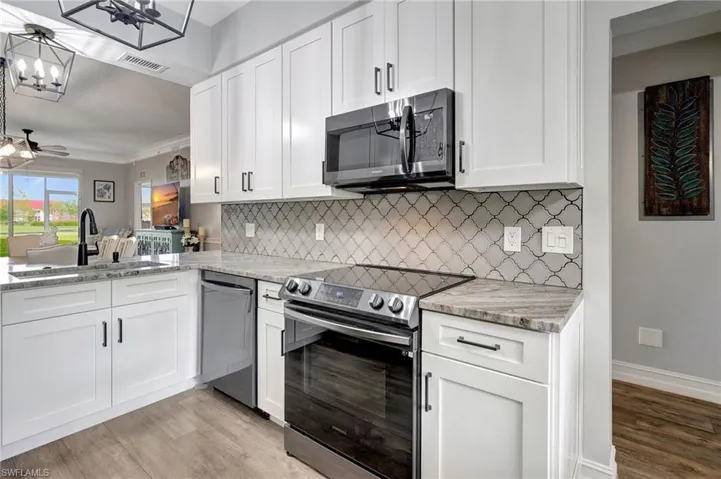 2700  Cypress Trace  CIR, Naples, FL 34119