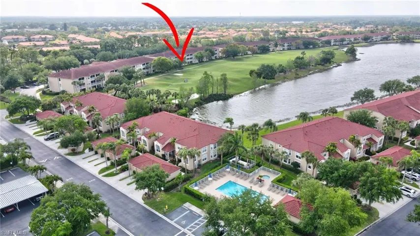 2700  Cypress Trace  CIR, Naples, FL 34119