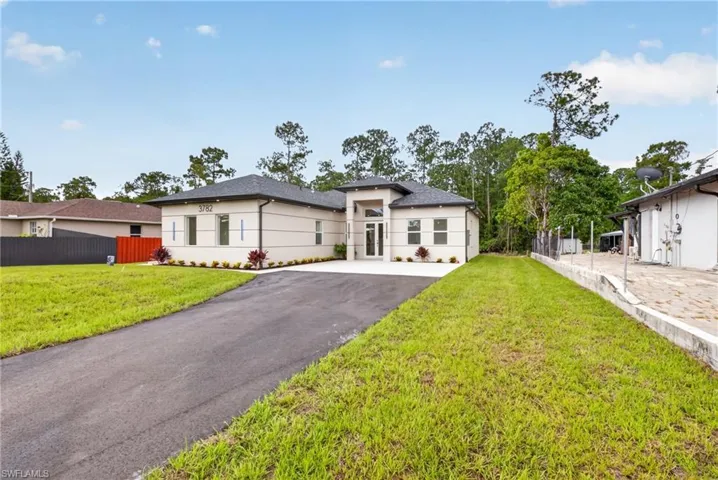 3782  47th NE AVE, Naples, FL 34120