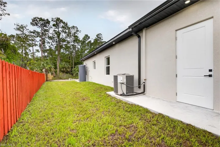 3782  47th NE AVE, Naples, FL 34120