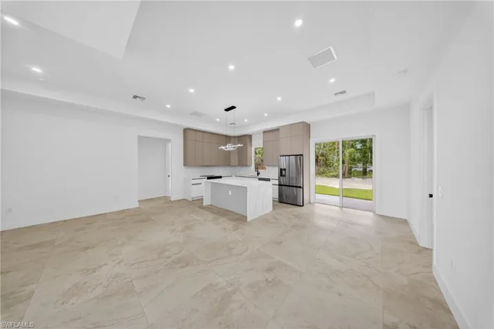 3782  47th NE AVE, Naples, FL 34120