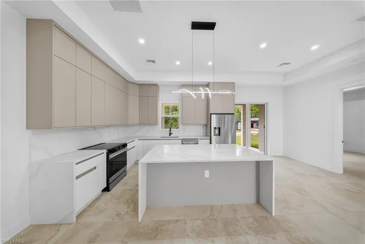 3782  47th NE AVE, Naples, FL 34120