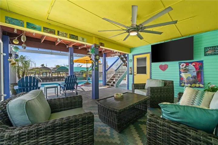Lower Level Sitting Area