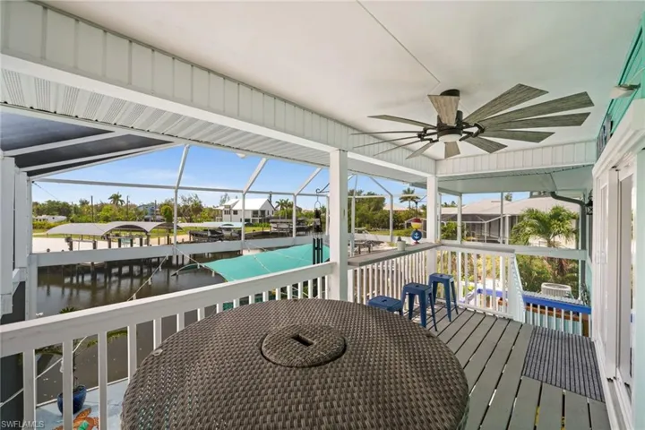 Screened Lanai Off Kitchen Upper Level