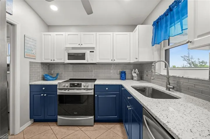 2808 Sanibel Blvd, St. James City, Florida 33956