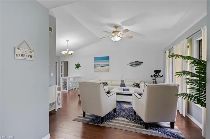 1906 Everest Pkwy, Cape Coral, Florida 33904