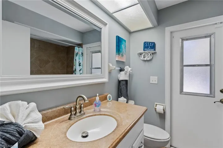 1906 Everest Pkwy, Cape Coral, Florida 33904