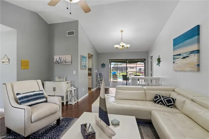 1906 Everest Pkwy, Cape Coral, Florida 33904
