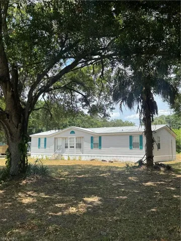 143  Oak  DR, Clewiston, FL 33440