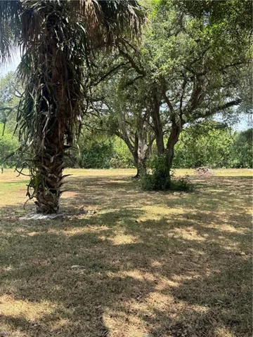 143  Oak  DR, Clewiston, FL 33440