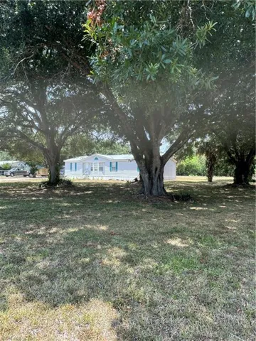 143  Oak  DR, Clewiston, FL 33440