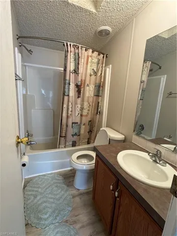 143  Oak  DR, Clewiston, FL 33440