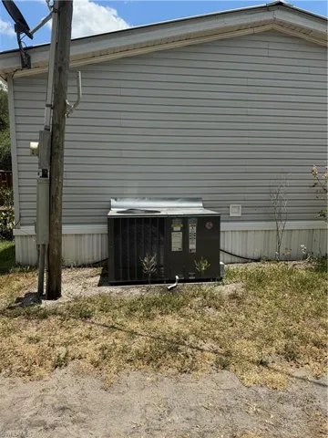 143  Oak  DR, Clewiston, FL 33440