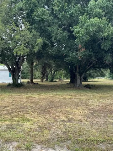 143  Oak  DR, Clewiston, FL 33440