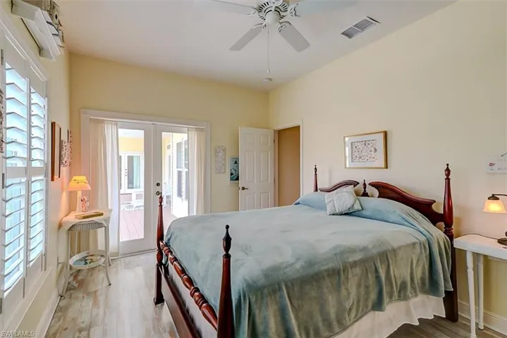 GUEST SUITE SHOWING ENTRANCE TO UPPER DECK