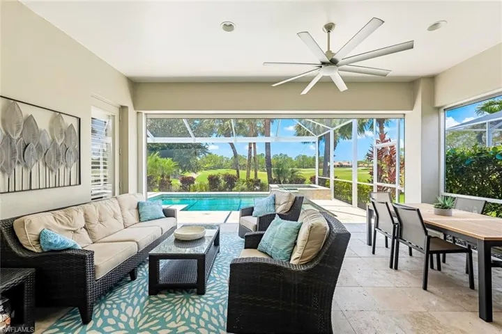 Lanai Living Space