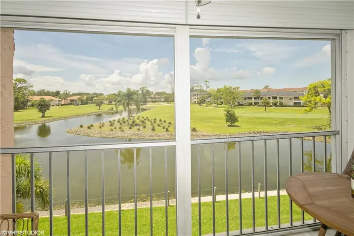 190 Turtle Lake Ct 311, Naples, Florida 34105