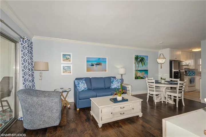 190 Turtle Lake Ct 311, Naples, Florida 34105