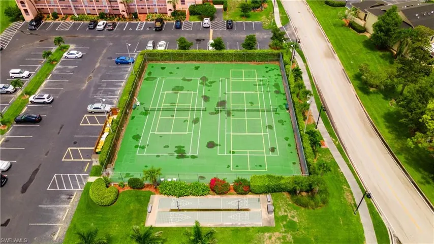 190 Turtle Lake Ct 311, Naples, Florida 34105
