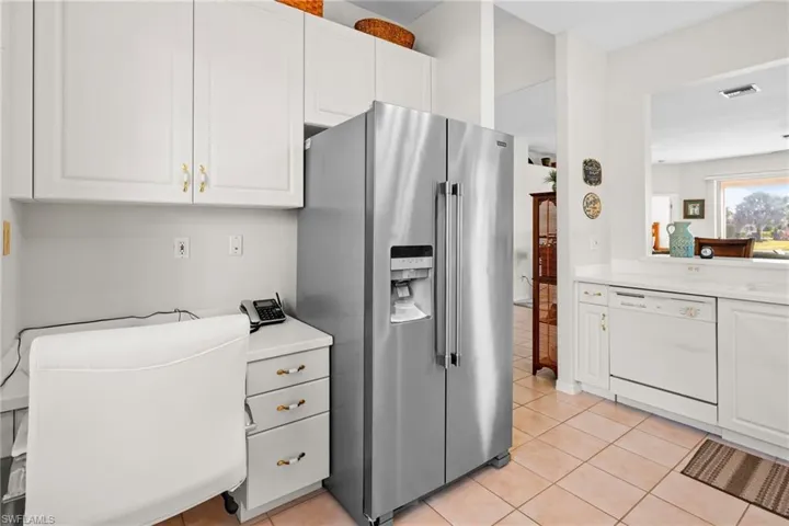 11227 Lakeland Cir, Fort Myers, Florida 33913