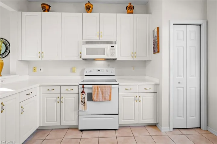 11227 Lakeland Cir, Fort Myers, Florida 33913
