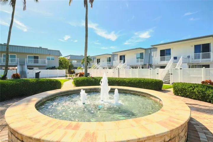 6777 Winkler Rd 142, Fort Myers, Florida 33919