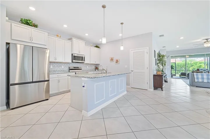 4153  Bloomfield  ST, Fort Myers, FL 33916