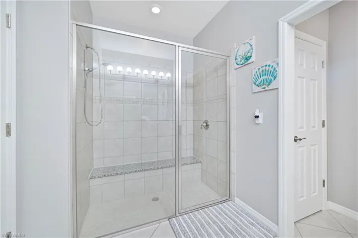 4153  Bloomfield  ST, Fort Myers, FL 33916