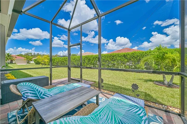 4153  Bloomfield  ST, Fort Myers, FL 33916