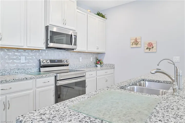 4153  Bloomfield  ST, Fort Myers, FL 33916