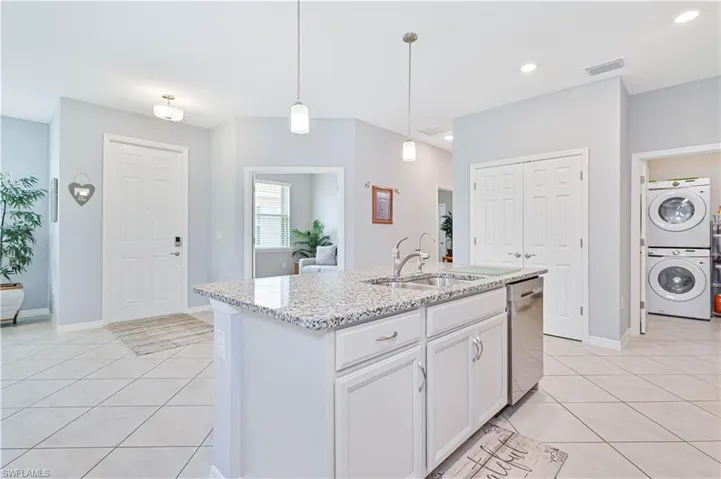 4153  Bloomfield  ST, Fort Myers, FL 33916
