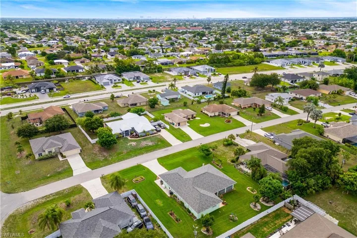219 Ne 7th Pl, Cape Coral, Florida 33909